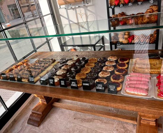 Mostrador-pasteleria-malaga